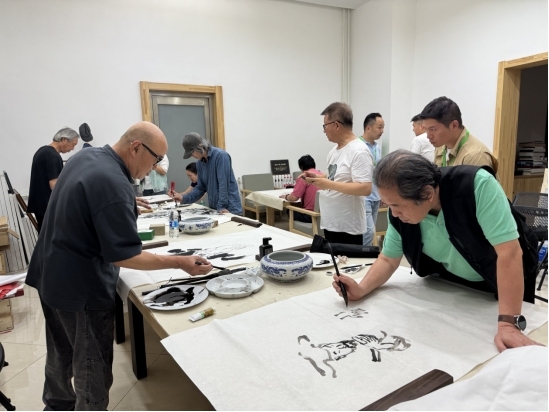 “走遍中国”探北疆文化，艺术团结中觅文化新声